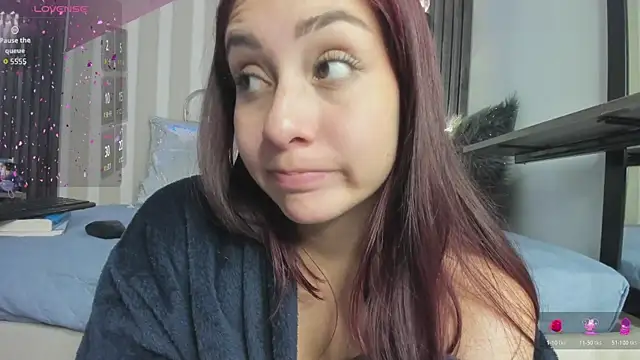 emily_layton's cam snapshot