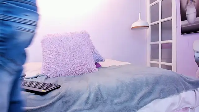 Hottie_Guy's cam snapshot