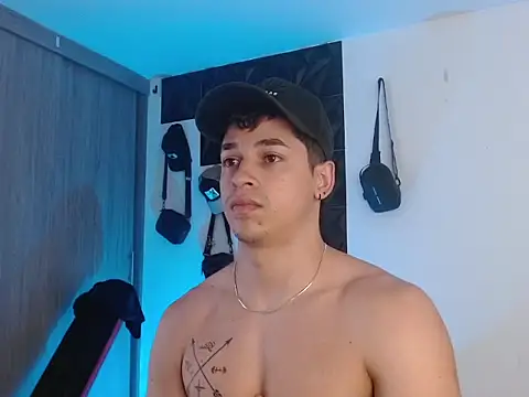 adam_keith's cam snapshot