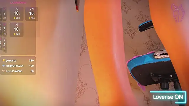 Lila_Pinky's cam snapshot