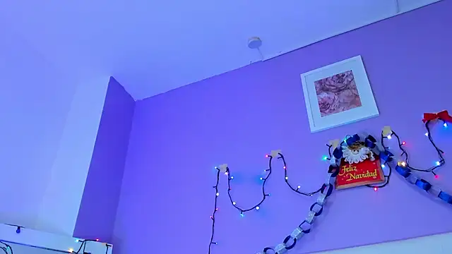 Charlotte11-11's cam snapshot