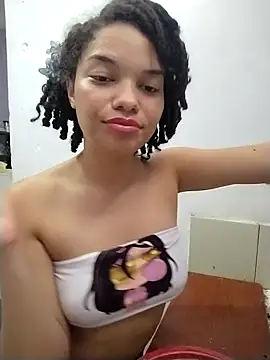 ChloeRaviss live sex cam