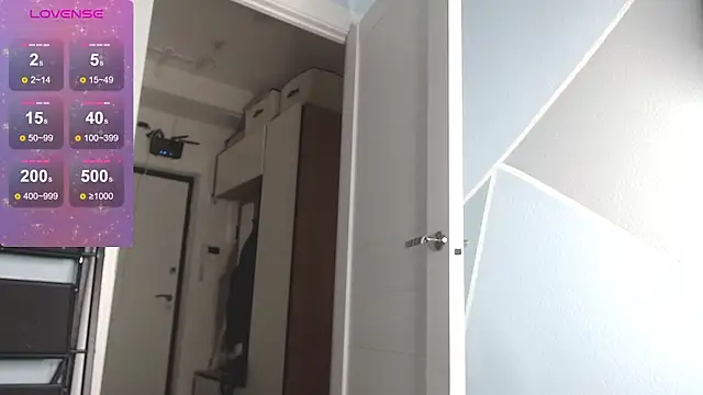 MilaniaCute's cam snapshot