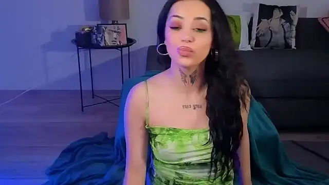 KiraQuinn1's cam snapshot