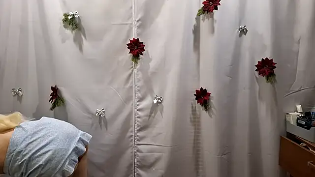 MistieSchorn's cam snapshot