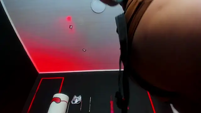 CharlotteScotte's cam snapshot