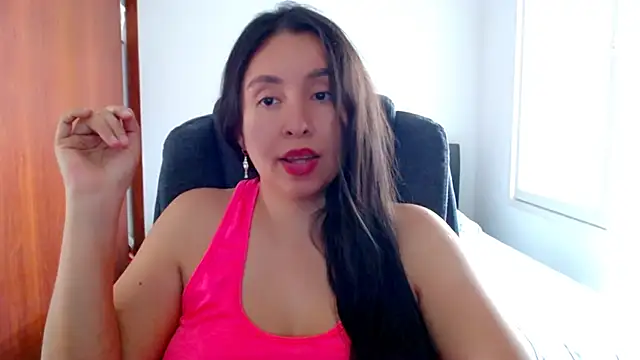 emely_sexx20's cam snapshot