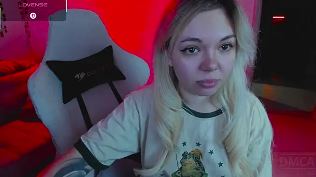 SpecterGirl's cam snapshot