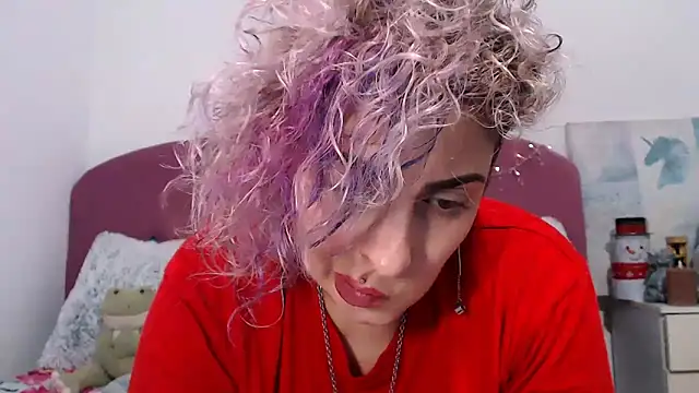 AAARUNY's cam snapshot