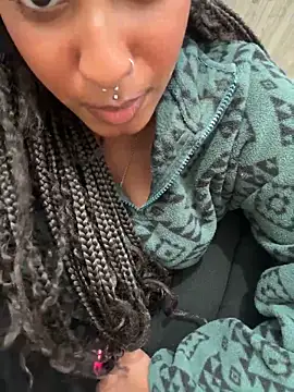 Your_Paris's cam snapshot