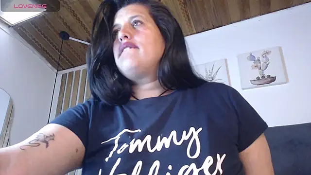 Andrea_secret_'s cam snapshot