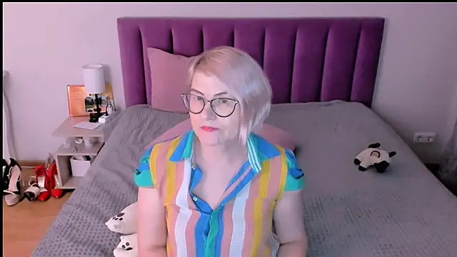 sabrinamacmarren's cam snapshot