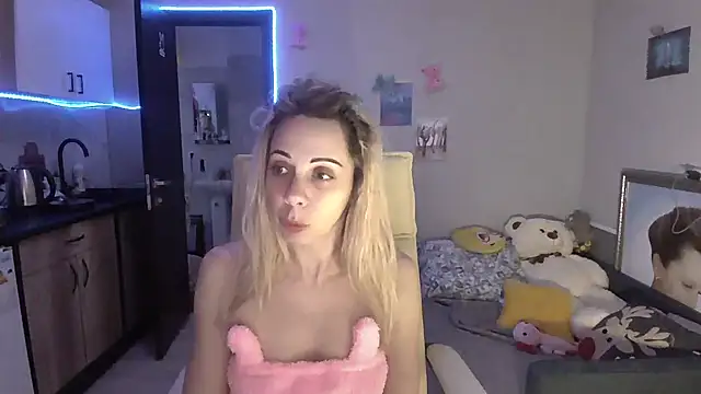 Getera_Cass's cam snapshot