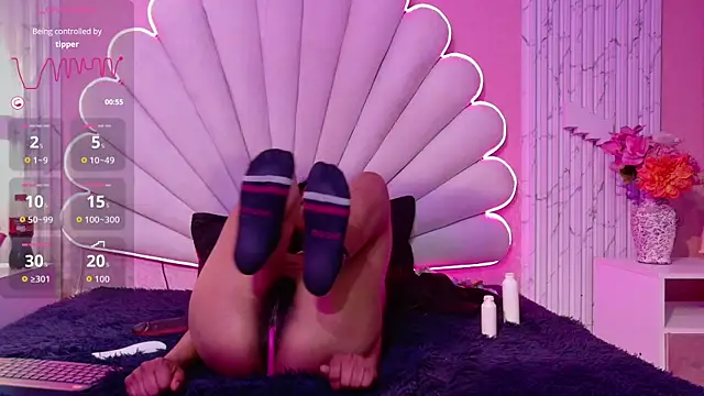 MisRoos's cam snapshot