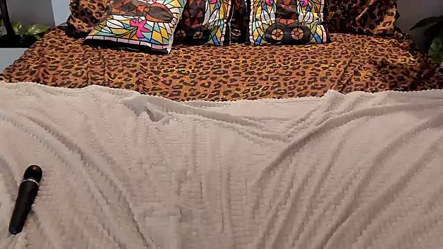 IceDanielles's cam snapshot