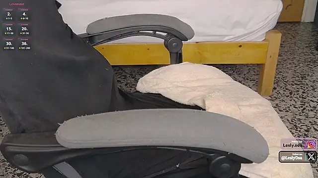 leslyyu's cam snapshot