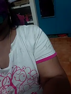 Tamil_Kavitha10's cam snapshot