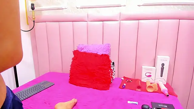 HoollyHendrix's cam snapshot