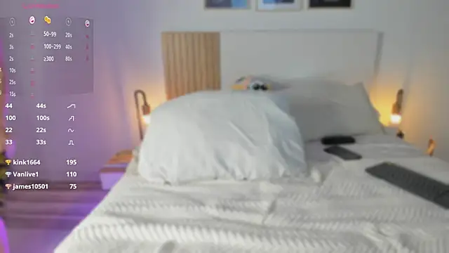 Ajen_Blondie live sex cam