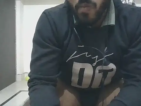 Raw12499 live sex cam