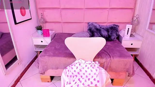 Janah_Myers's cam snapshot