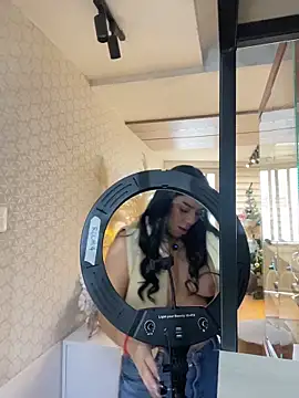 Miah_gomez_'s cam snapshot