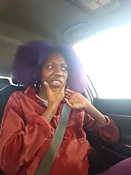 oliviaprettypussy's cam snapshot