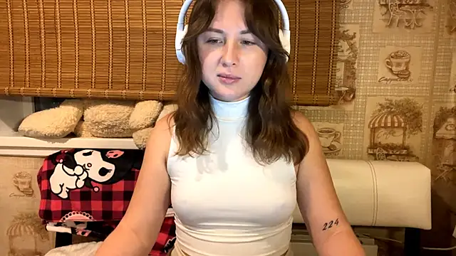 Tessa_Muse's cam snapshot