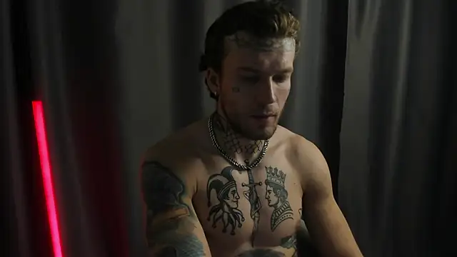 Huntall77 live sex cam