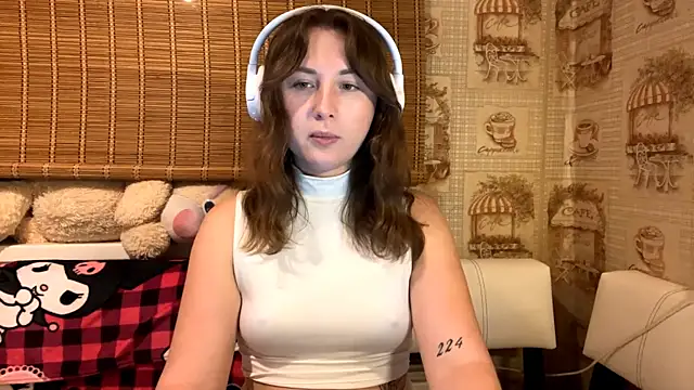 Tessa_Muse's cam snapshot