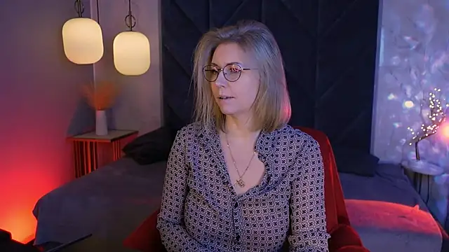 Annie_Light's cam snapshot