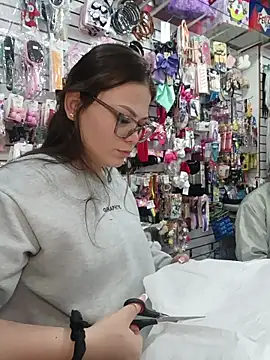 Vale_Saenzz live sex cam