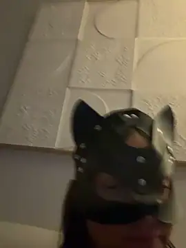 madiiy's cam snapshot