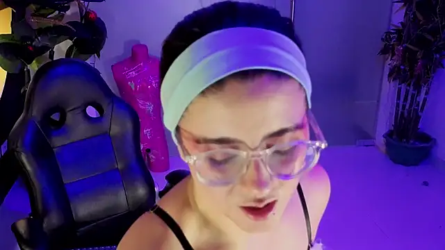 LiLLiAnderson's cam snapshot