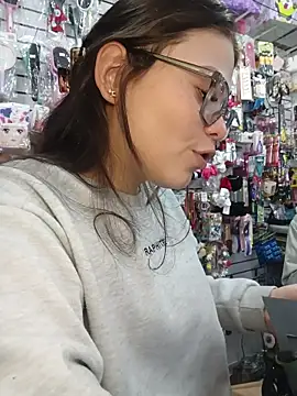 Vale_Saenzz's cam snapshot