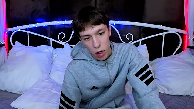 MarkBranston's cam snapshot