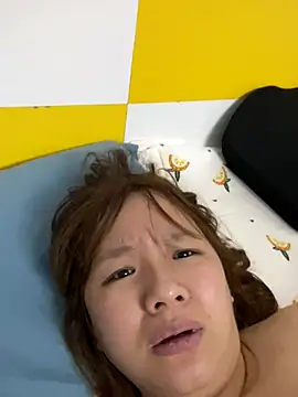 yiyi0316's cam snapshot