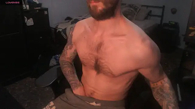 SexxxyLouis's cam snapshot