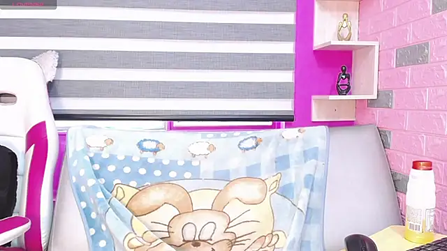 Zoe_Rider's cam snapshot