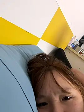 yiyi0316's cam snapshot