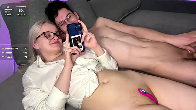 bawdycouplee's cam snapshot