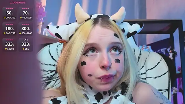 ElvenQueen's cam snapshot