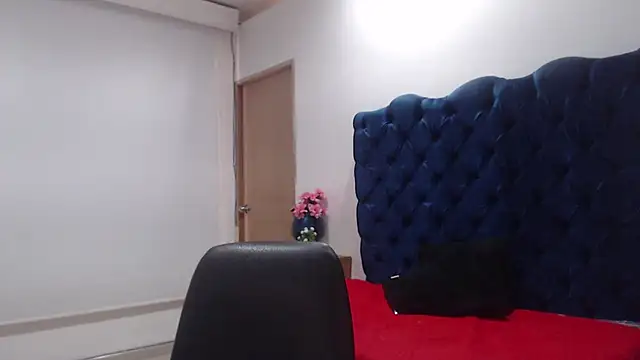 LoveAzuka_'s cam snapshot