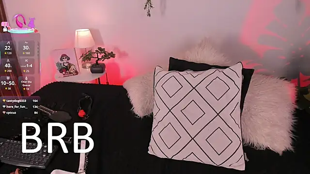 purplemoonn_'s cam snapshot