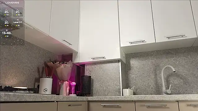 Jenny_Blondy's cam snapshot