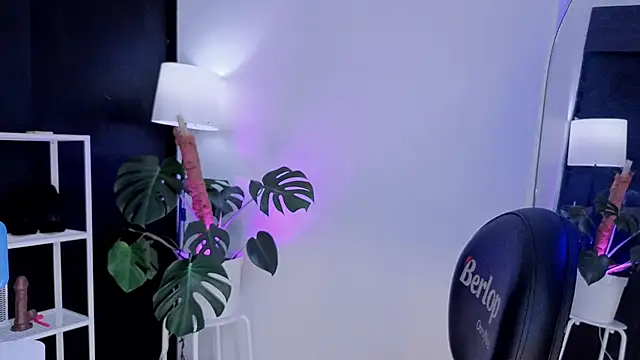 VickyGrey's cam snapshot