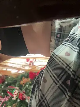 Cloew_Marz's cam snapshot