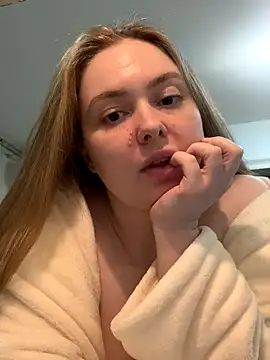 DeniMilkyyyyy's cam snapshot