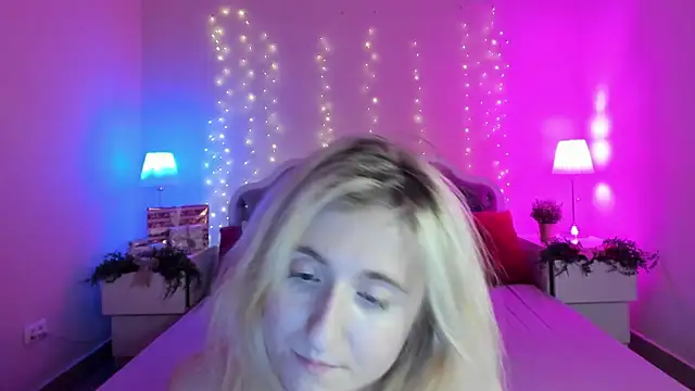 CamillaDreamer's cam snapshot