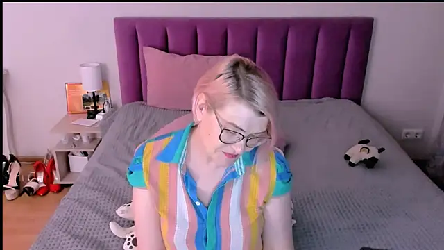 sabrinamacmarren's cam snapshot